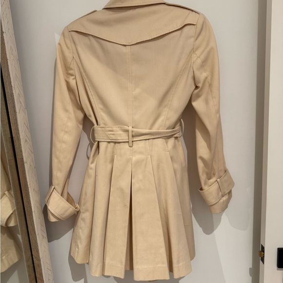 ASOS Classic Beige Trench Coat - Picture 6 of 6